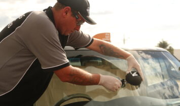 WINDSCREEN CHIPS AND REPAIRS